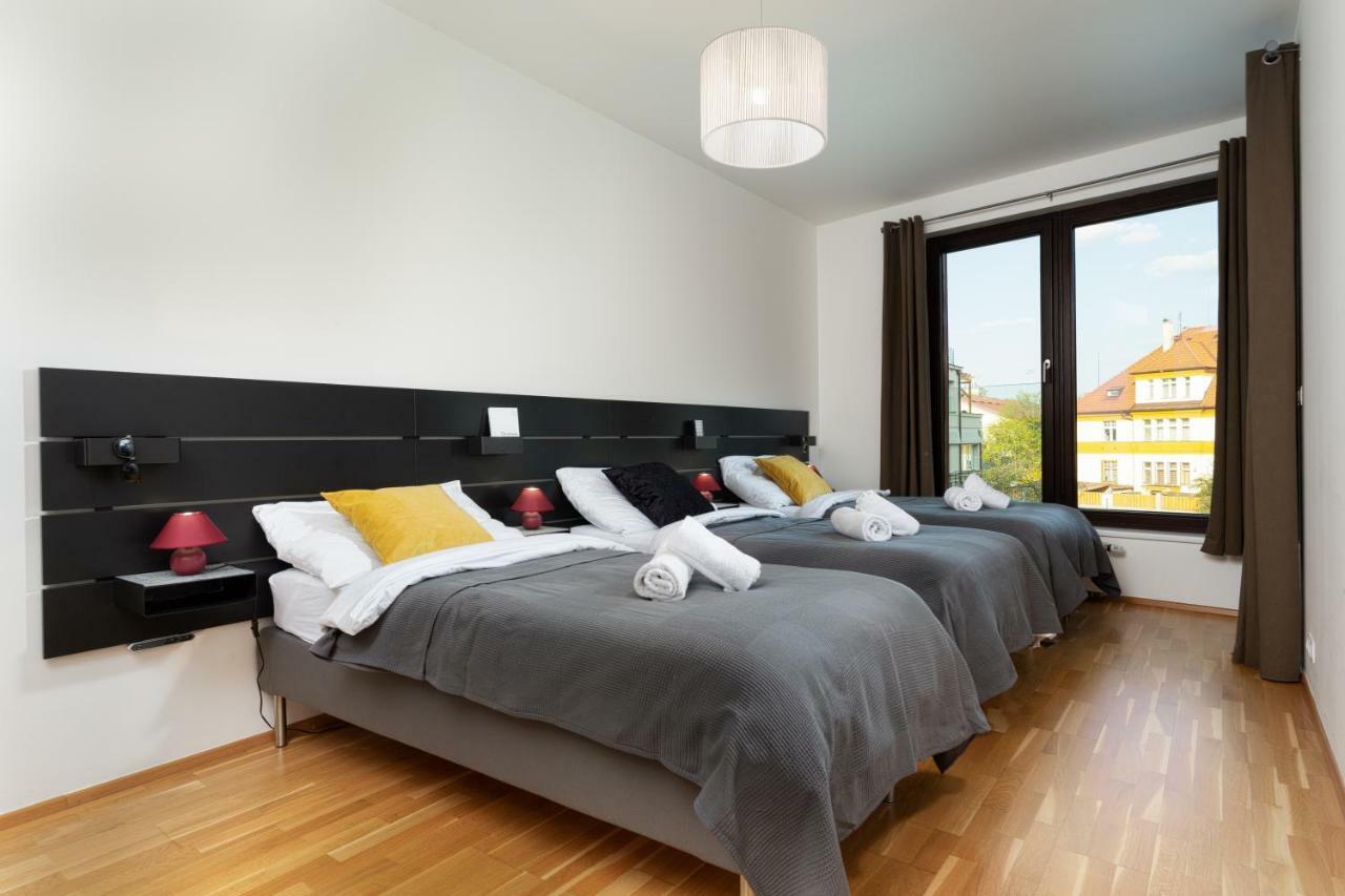 Prague Days - Family 2Bdr Apt - Garage Parking - Balcony ภายนอก รูปภาพ