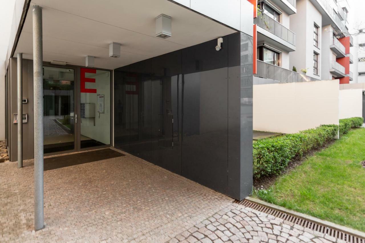 Prague Days - Family 2Bdr Apt - Garage Parking - Balcony ภายนอก รูปภาพ