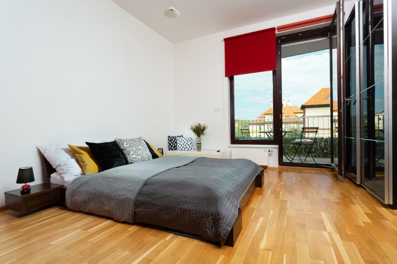 Prague Days - Family 2Bdr Apt - Garage Parking - Balcony ภายนอก รูปภาพ